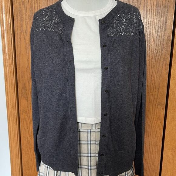 Eddie Bauer Gray Cardigan Sweater w/Crochet Detail Size L - Picture 2 of 5